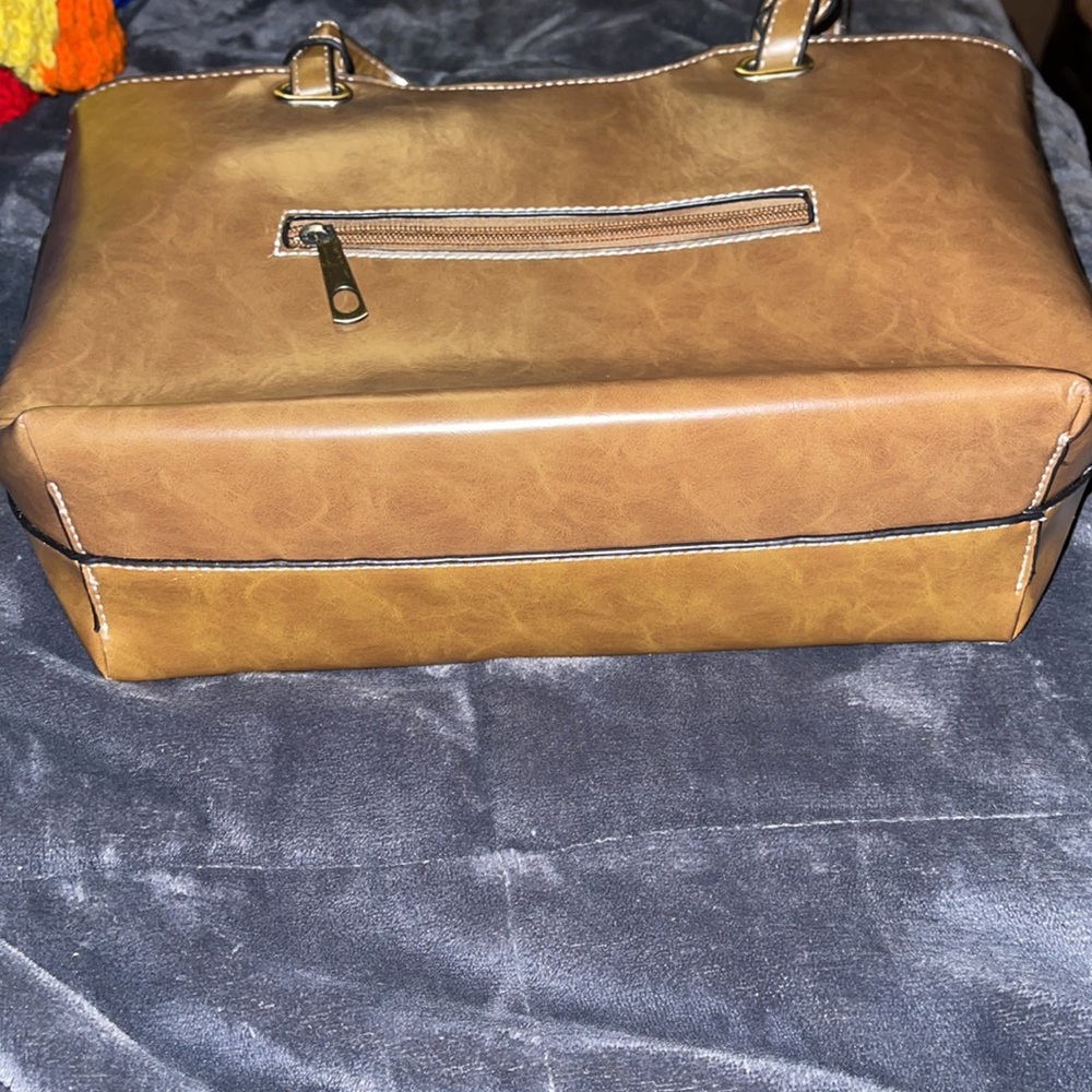 Purse - Picture 3 of 4
